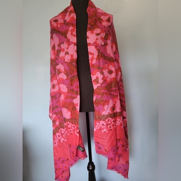 Eyeful Wool Cashmere Printed Scarf 29"x 81" in Red Pink Combo - Picture 1 of 8